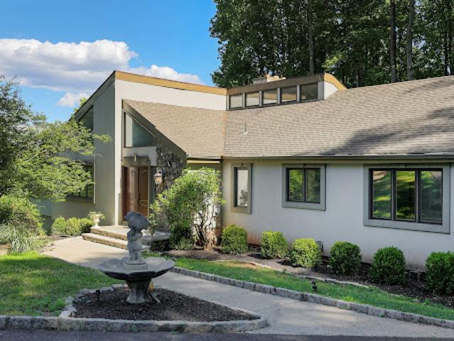 House for sale in Warren, New Jersey
