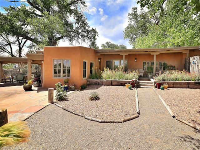 House for sale in Santa Fe, New Mexico