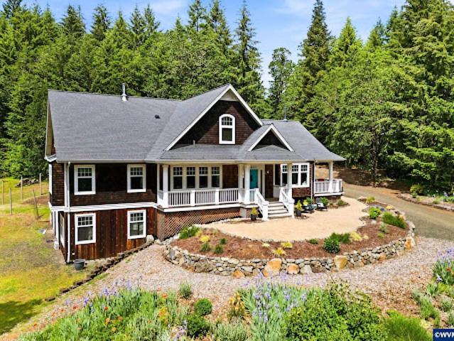 House for sale in Oregonia