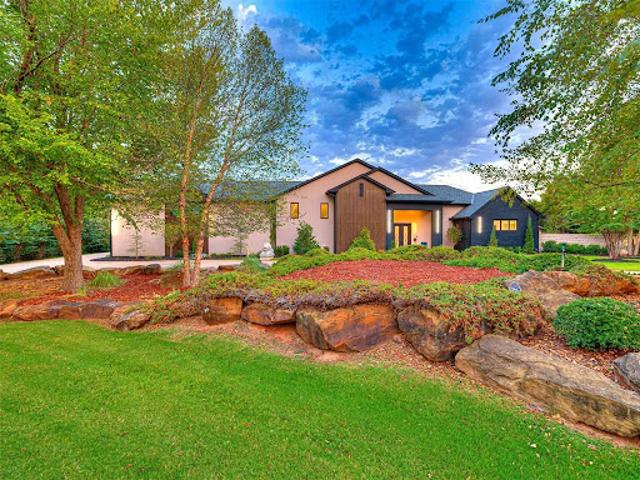 House for sale in Edmond, Oklahoma