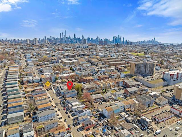 House for sale in North Bergen House for sale in North Bergen