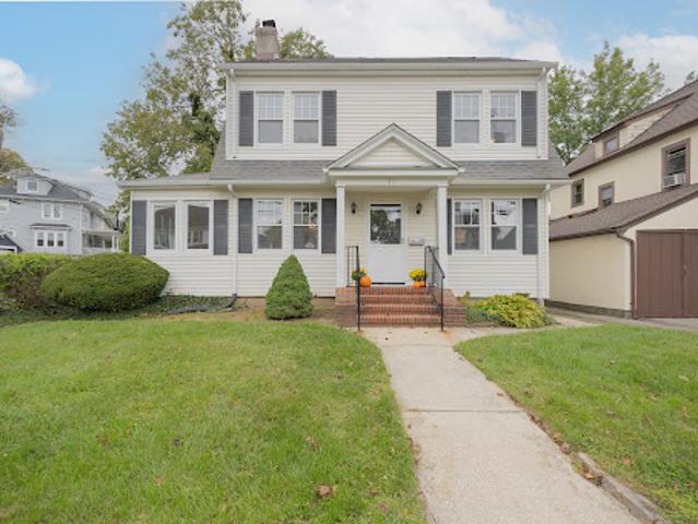 House for sale in City of White Plains, Westchester County