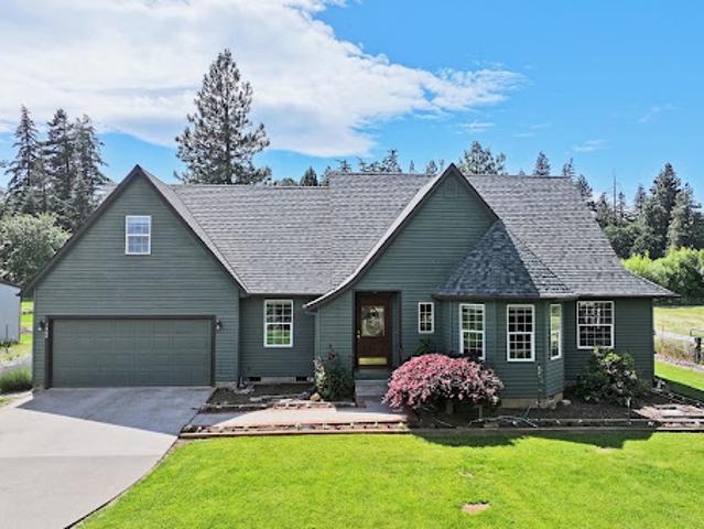 House for sale in Oregonia