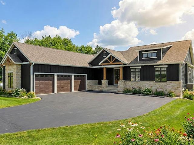 House for sale in Maple Plain, Hennepin County