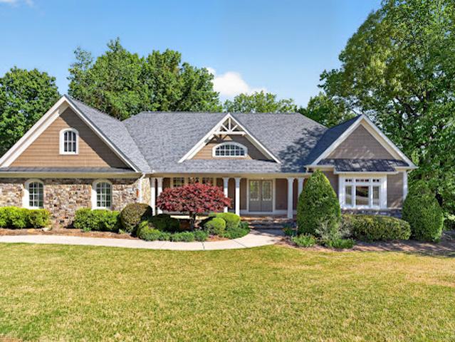 House for sale in Dahlonega, Georgia