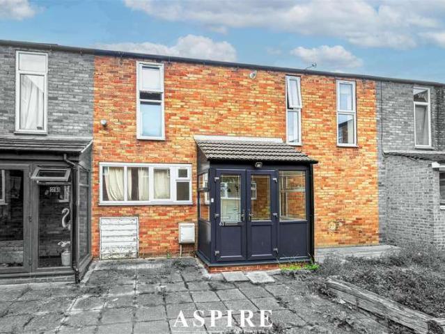 House for rent in Laindon, Essex