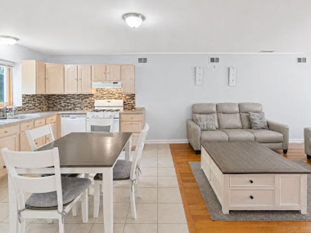 House for sale in Lyndhurst, New Jersey