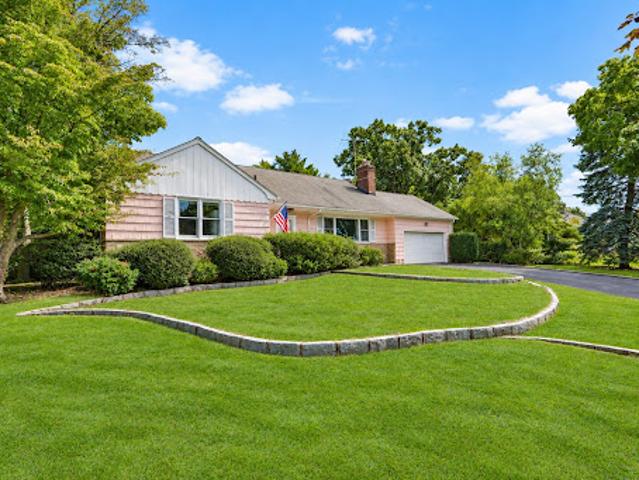 House for sale in Pelham, New York