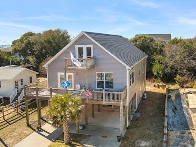 House for sale in Emerald Isle, North Carolina