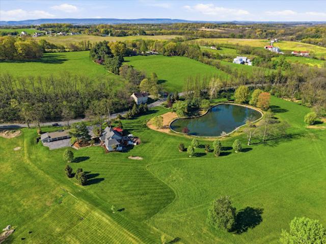 House for sale in Shoemakersville, Pennsylvania