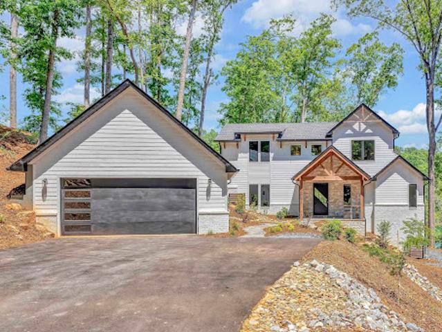 House for sale in West Union, South Carolina