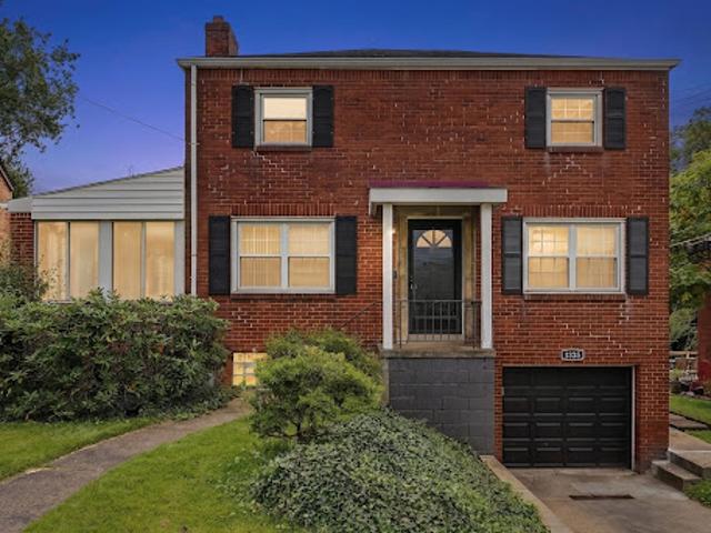 House for sale in Pittsburgh, Allegheny County
