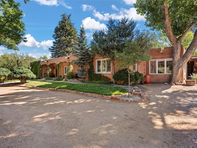 House for sale in Santa Fe, New Mexico