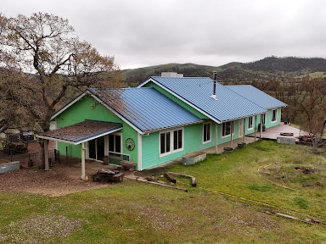 House for sale in Shasta, California