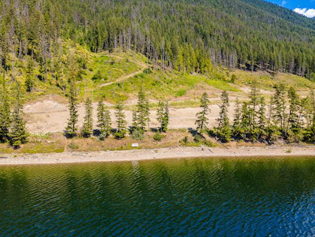 House for sale in Tappen, British Columbia