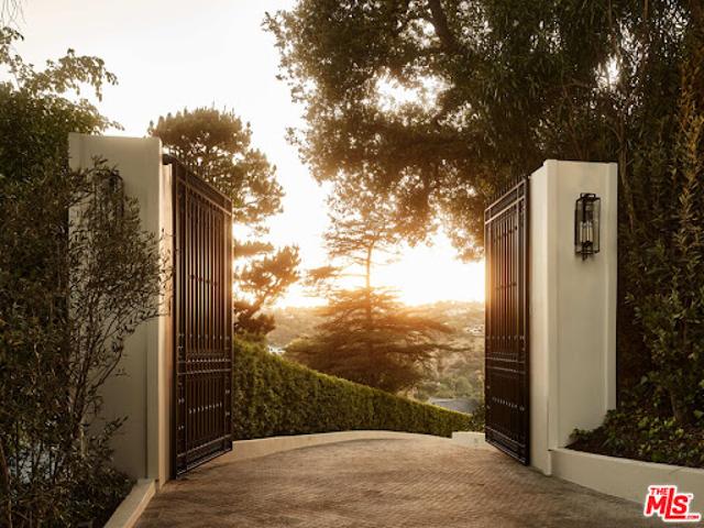 House for sale in Canoga Park, California