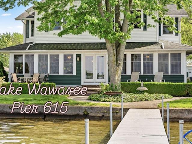 House for sale in Syracuse, Indiana