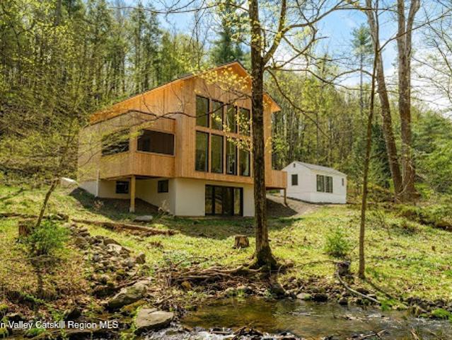 House for sale in New York