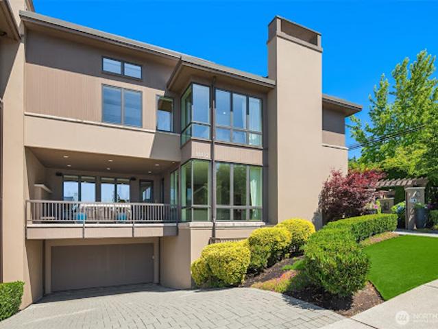 House for sale in Kirkland, Washington