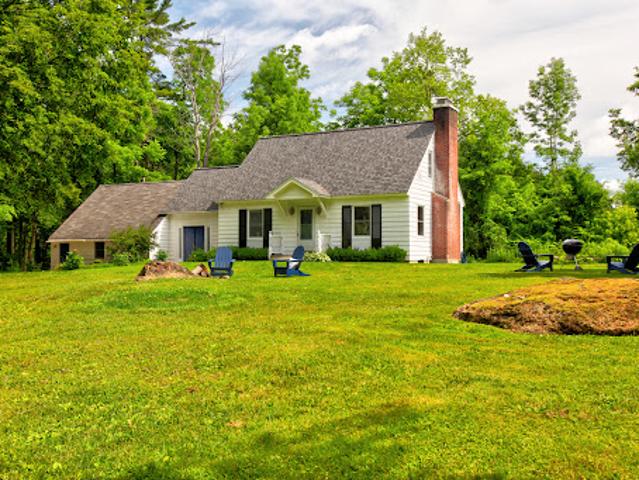 House for sale in Stockbridge House for sale in Stockbridge