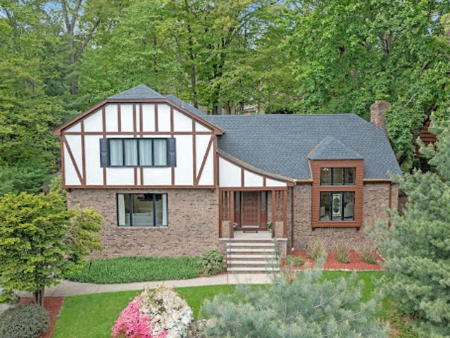 House for sale in Queens, Arverne