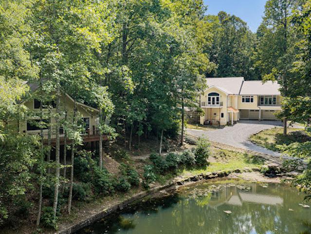 House for sale in Etowah, North Carolina