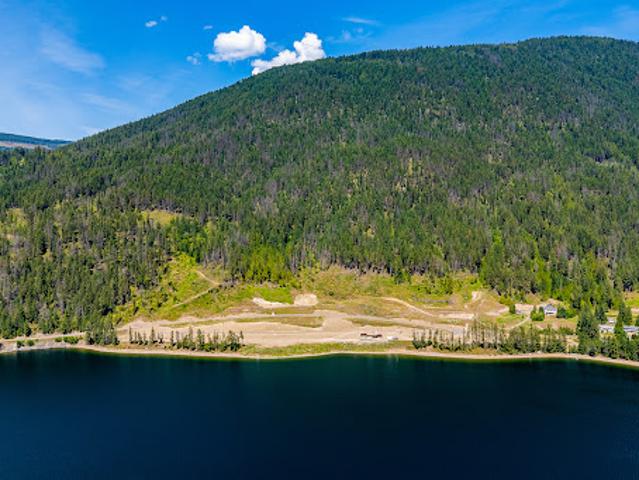 House for sale in Tappen, British Columbia