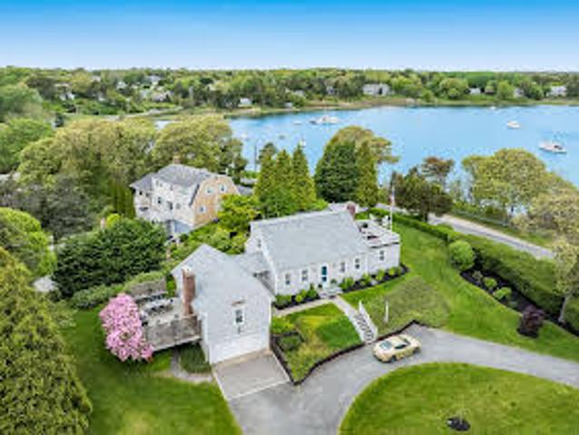 House for sale in Chatham