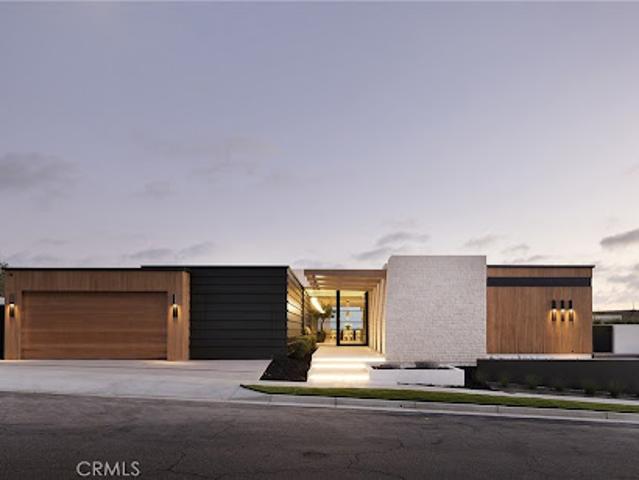 House for sale in Corona Del Mar, California