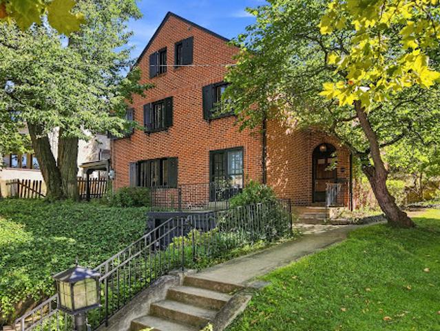House for sale in Pittsburg, Pennsylvania