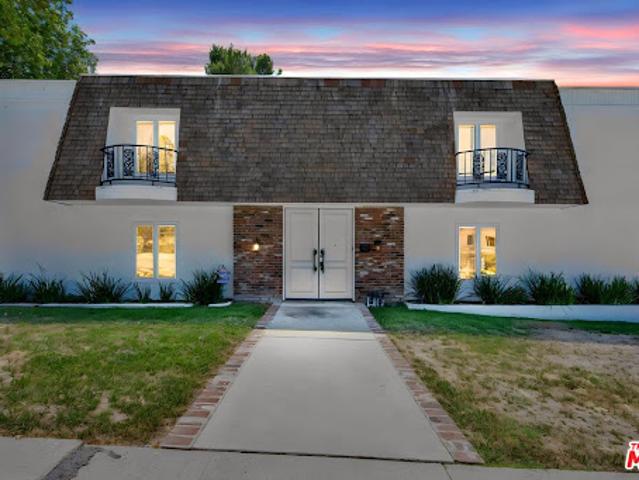 House for sale in Canoga Park, California