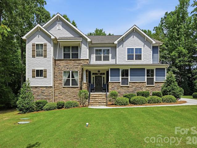 House for sale in Mooresville, North Carolina