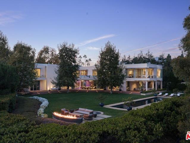 House for sale in Canoga Park, California