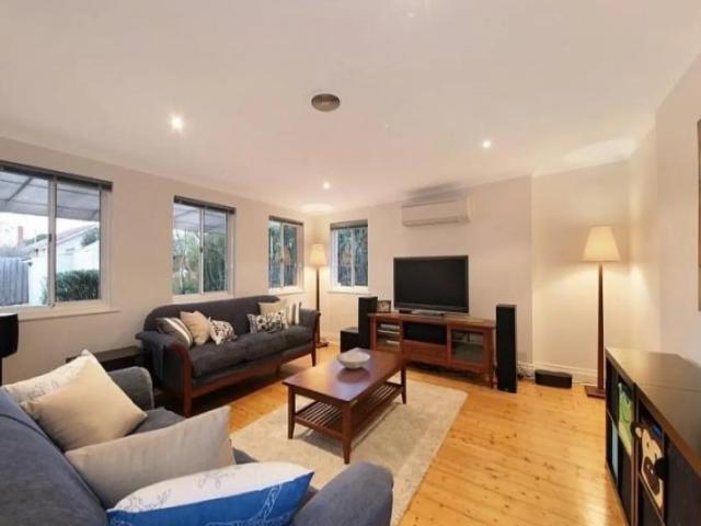 House for rent in Ormond, Melbourne