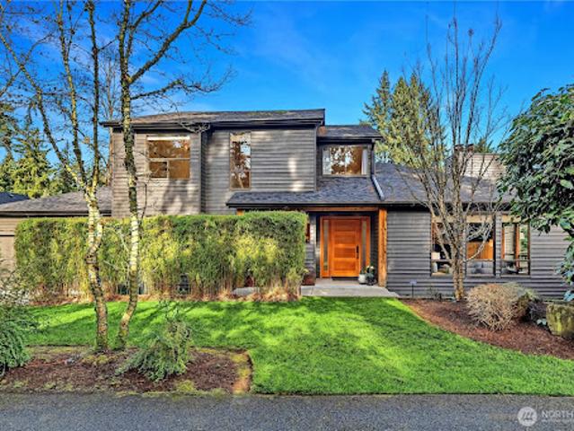 House for sale in Bellevue, Washington
