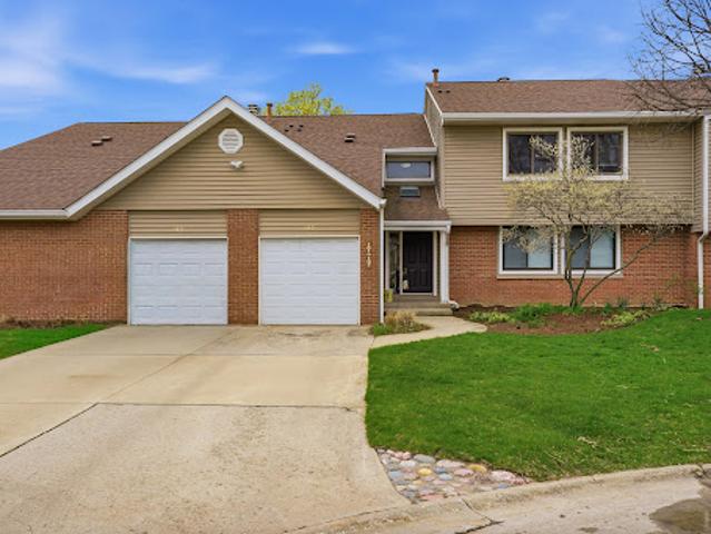 House for sale in Buffalo Grove, Illinois