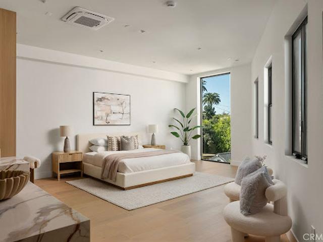 House for sale in Canoga Park, California