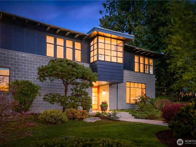 House for sale in Washington
