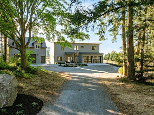 House for sale in Oak Harbor, Washington