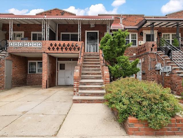 House for sale in Arverne, New York