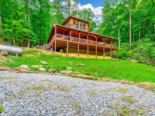 House for sale in Ellijay