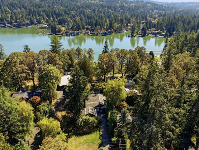 House for sale in Lake Oswego, Clackamas County