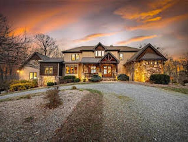 House for sale in Blue Ridge