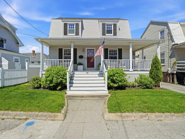 House for sale in Hull, Massachusetts