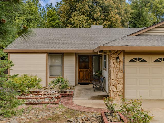 House for sale in Pine Grove, California