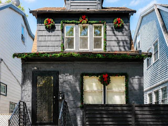 House for sale in Queens, Arverne