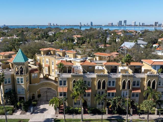 House for sale in Tampa, Hillsborough County