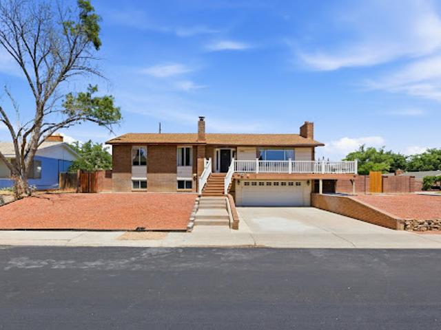 House for sale in Santa Clara, Utah