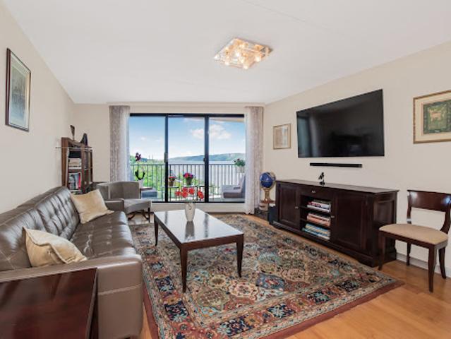 House for sale in Glenwood, New York