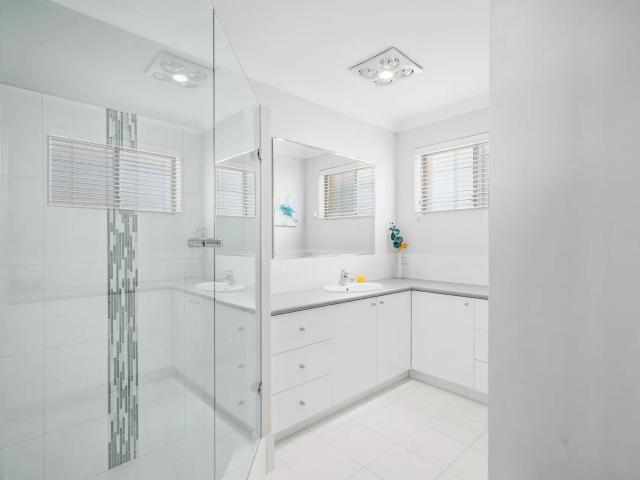 House for rent in Madora Bay